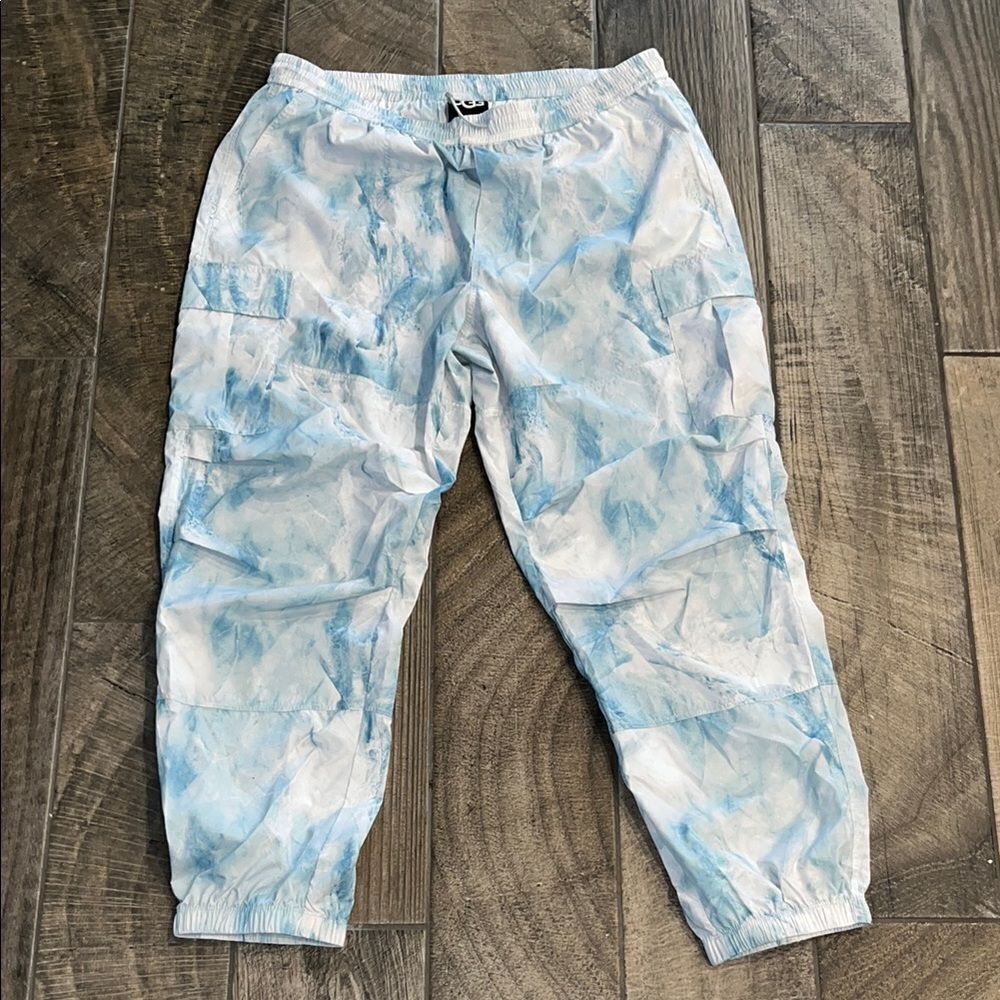 NWT-UGG-Blue and White Jogger Pants